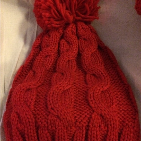 Long GAP deep orange cable- knit, tassled scarf - Picture 2 of 5